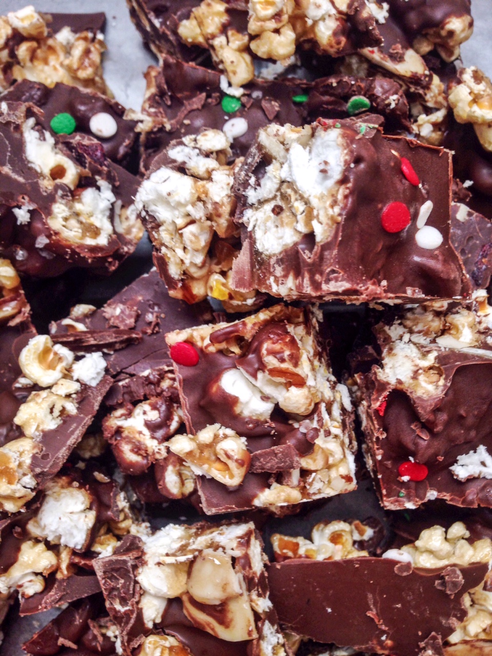 chocolate popcorn bark