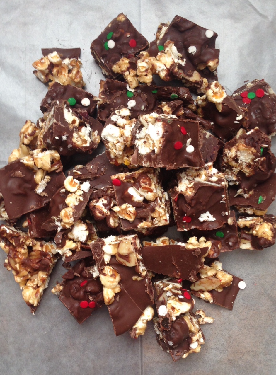 chocolate popcorn bark